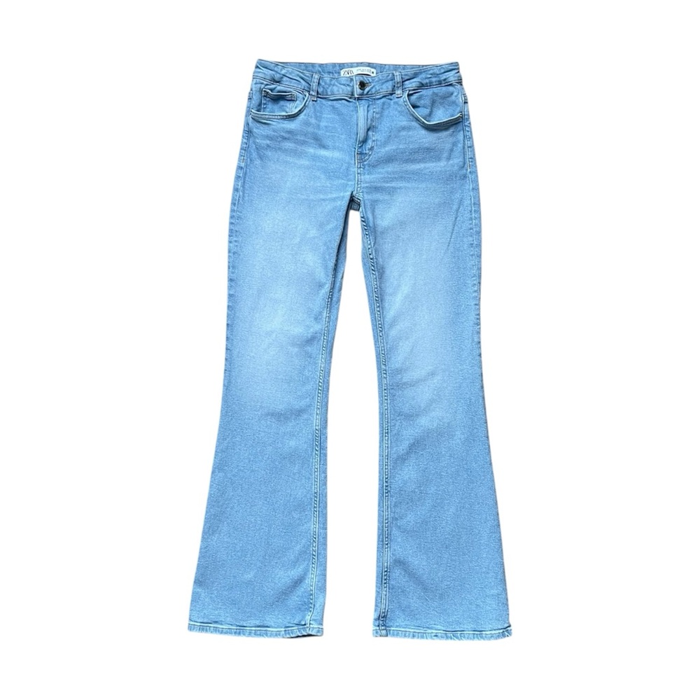ZARA Curved‎ High-Waisted Jeans Women’s US 10 Light Blue Stretch Denim
